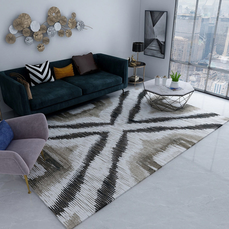 Pink and brown bedroom rug Modern abstract diamond pattern rug Polyester non-slip backing rug | Bowlift