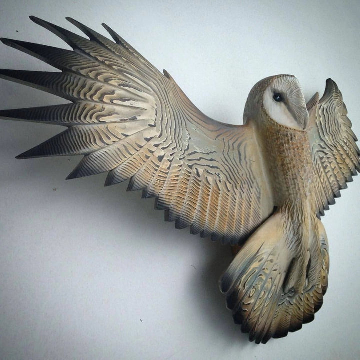 BowLift | Great owl gaze in artistic edition