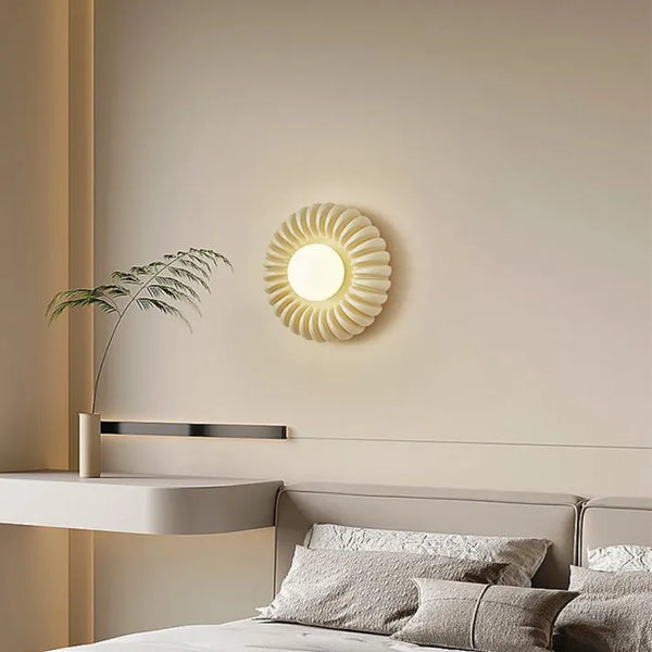 BowLift | Modern wall lamp with a refined style