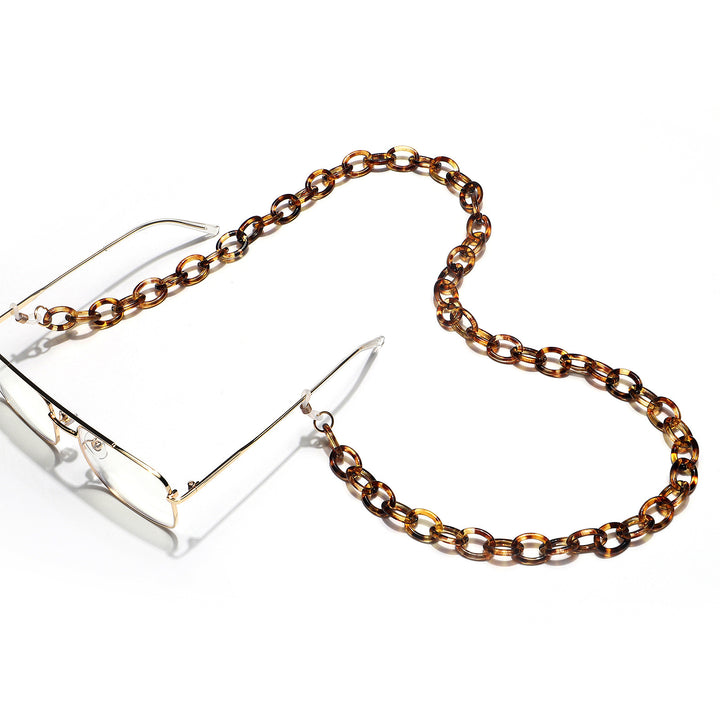 Fashion-Forward Eyewear Chain Bowlift