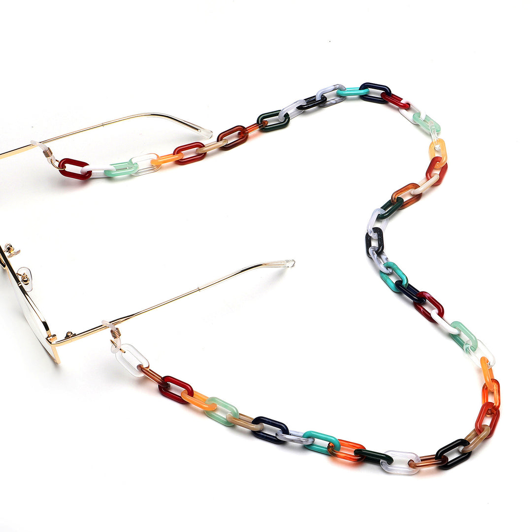 Fashion-Forward Eyewear Chain Bowlift