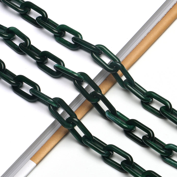 Fashion-Forward Eyewear Chain Bowlift