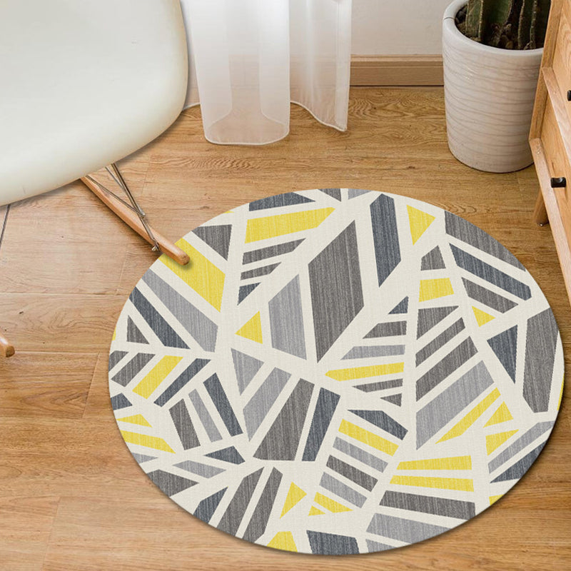 Modern living room rug in blue and yellow with geometric triangle pattern Rug made of polyester, stain-resistant rug for the living area | Bowlift