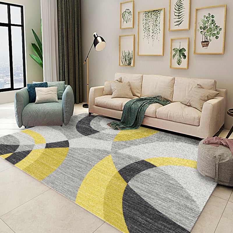 Multicolored geometric patterned rug Polyester Easy rug Washable pet-friendly rug Rug for the living room | Bowlift