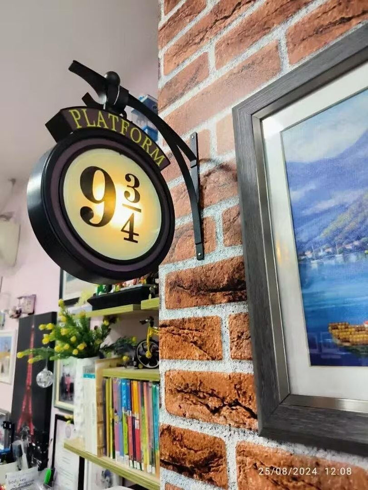 BowLift | Magical Platform 9¾ Wall Lamp - LumosWall