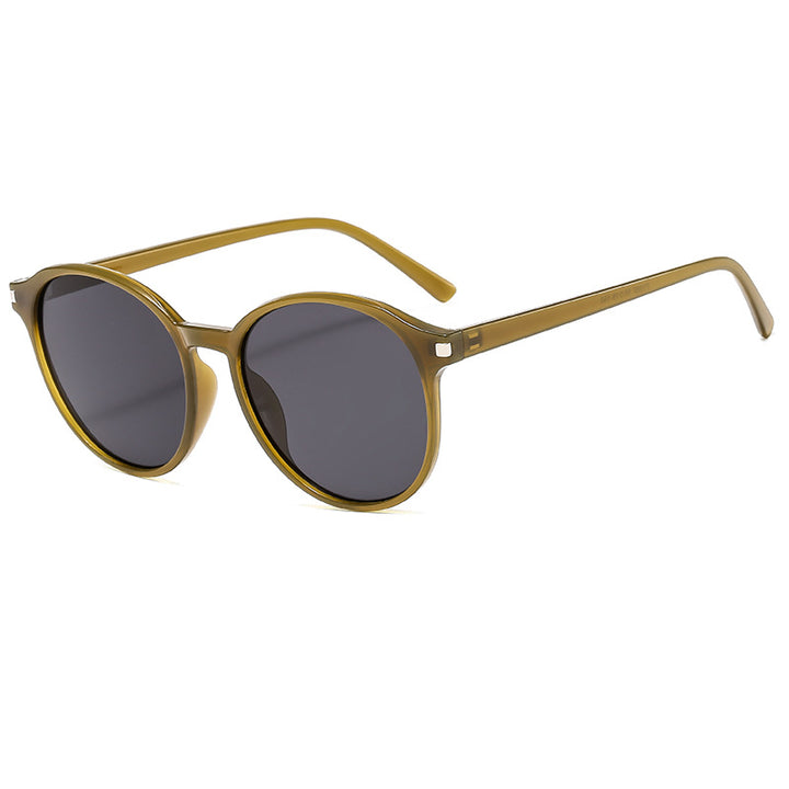 Women's retro-inspired sunglasses with curved frames and UV protection Bowlift