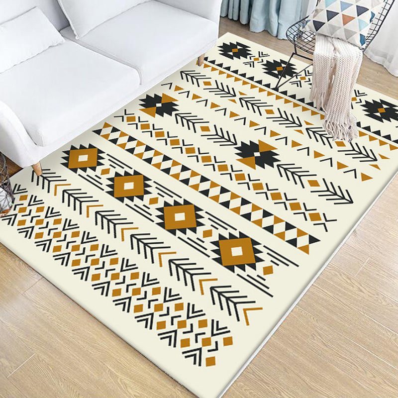 BowLift | Stamm Geometric Pattern Carpet Brown and Green Polyester Carpet Washable Pet Friendly Non-Slip Carpet for Living Room