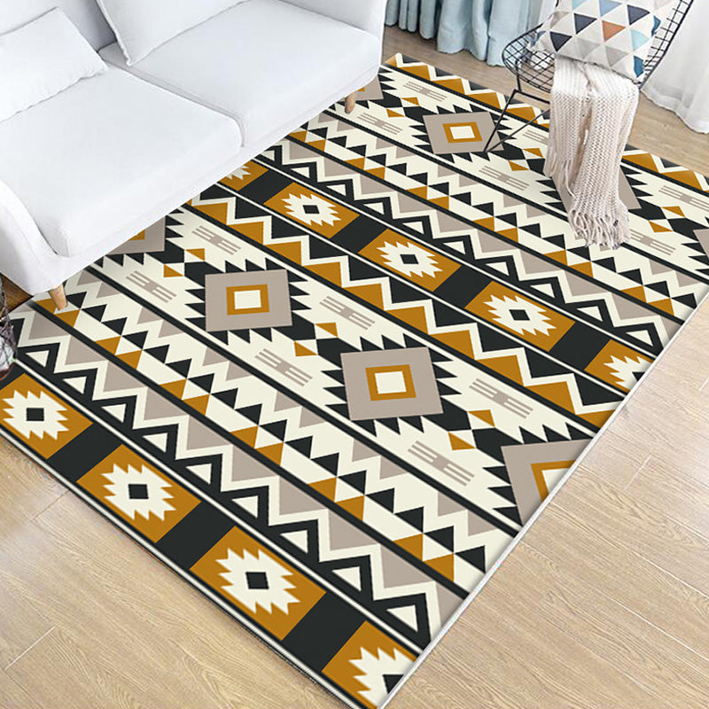 BowLift | Stamm Geometric Pattern Carpet Brown and Green Polyester Carpet Washable Pet Friendly Non-Slip Carpet for Living Room