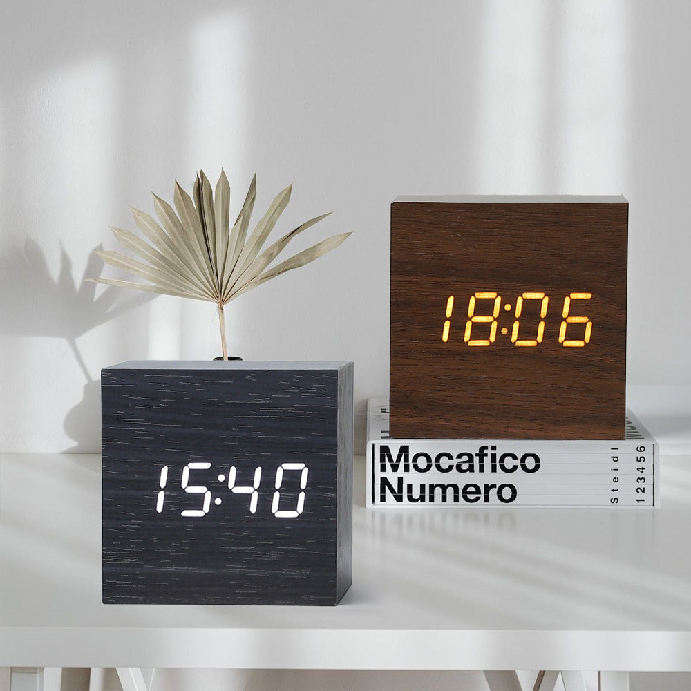 BowLtt|Square Digital Clock Thermometer(Material: Sleek Body; Function: Time Display   Temperature Monitoring; Application: Bedside Placement, Home Decoration)