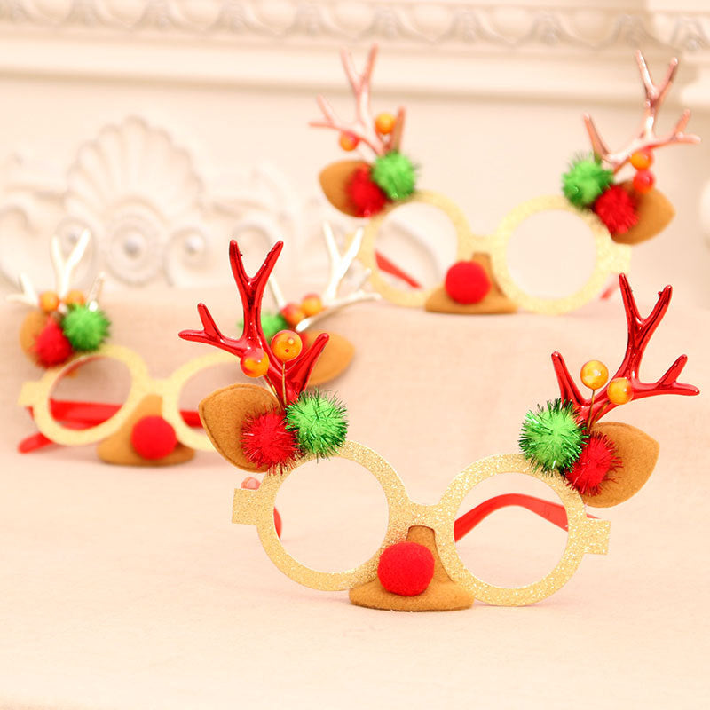 Fun Holiday-Themed Reindeer Glasses Bowlift