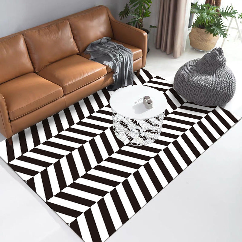 Modernist striped pattern carpet Black and White Polyester carpet Non-slip back Washable Pet-friendly carpet for bedroom | Bowlift