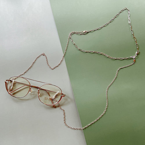 Fashionable necklace with filigree details Bowlift