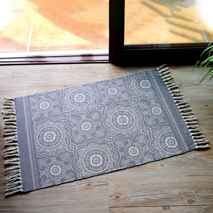 Stylish tribal pattern rug Multicolored Moroccan rug made of cotton Washable Non-slip Pet-friendly rug for the living room | Bowlift