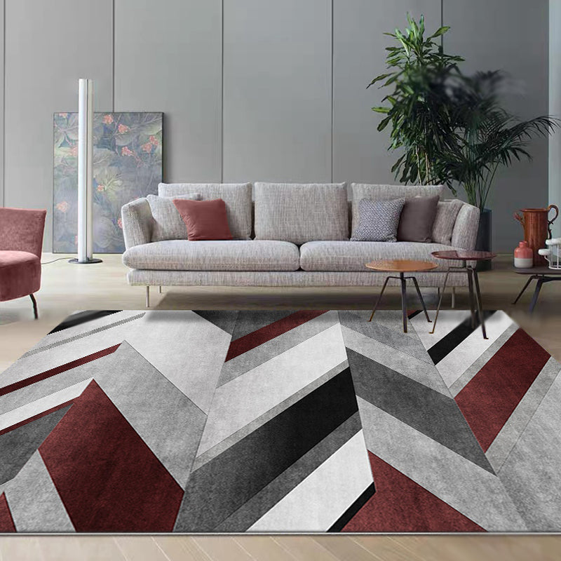 High-quality gray rug with striped pattern made of polyester, washable, non-slip backing, pet-friendly rug for the living room | Bowlift