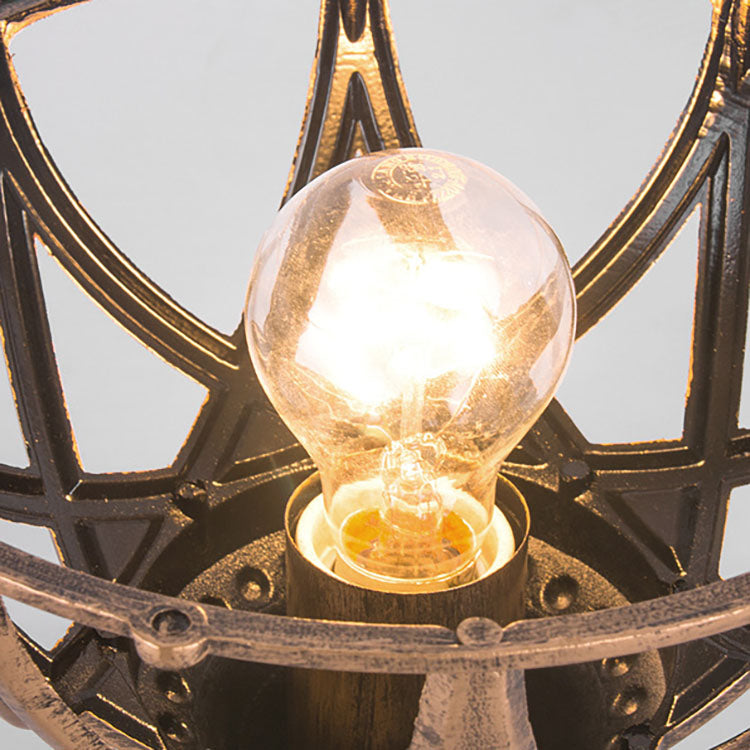 Traditional Colonial Globe Glass Aluminum 1-Light Outdoor Light For Garden | Bowlift
