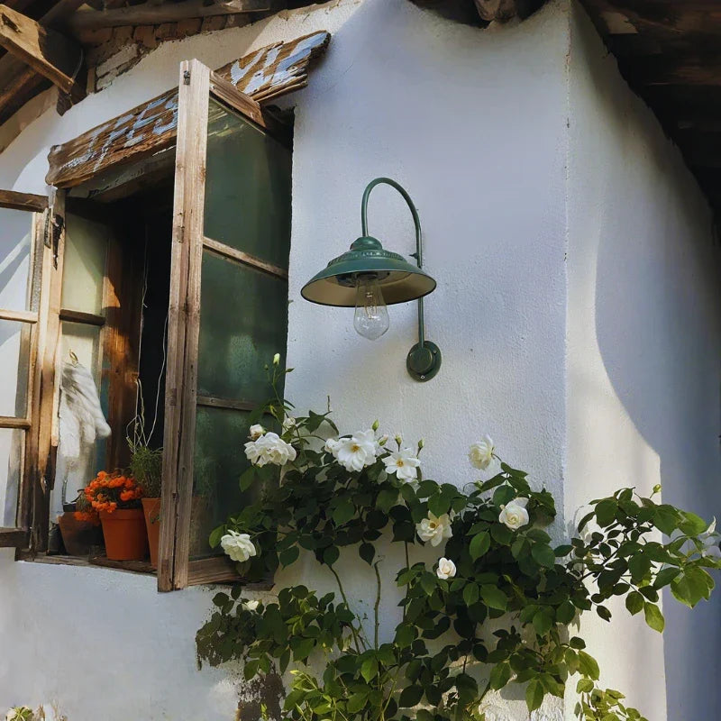BowLift | SolaHeritage Wall Light