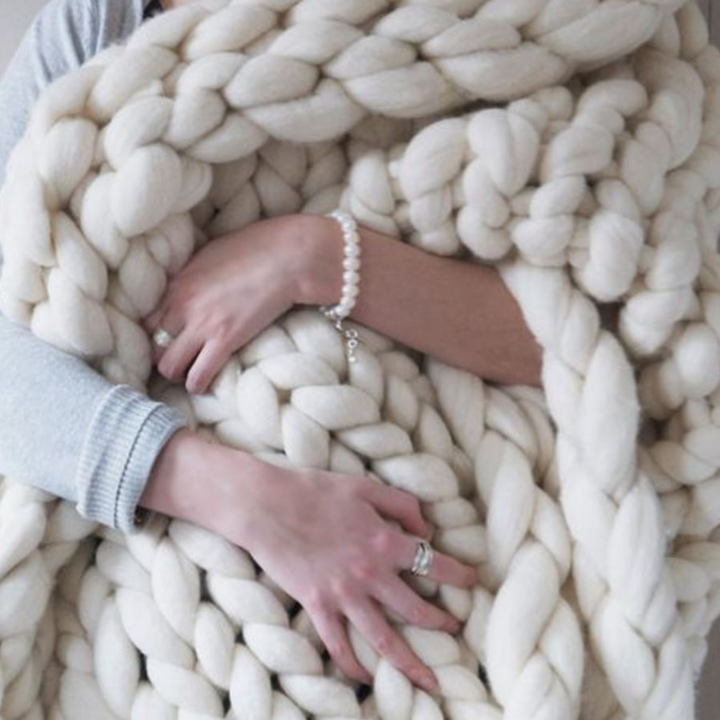 WinterVibe DIY Blanket - Unique and Comfortable for the Winter Bowlift