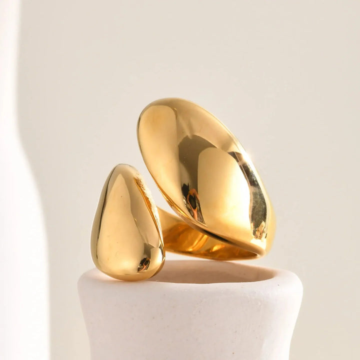 BowLift | 18k Chunky Droplet Wrap Around Ring