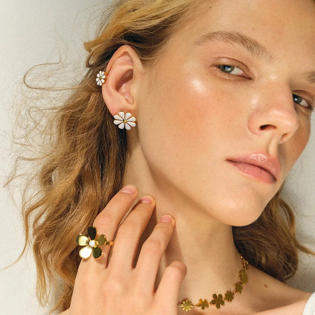 BowLift | 18k Dainty Daisy Floral Earrings
