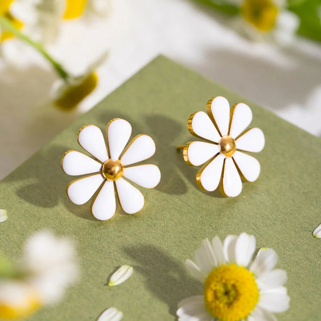 BowLift | 18k Dainty Daisy Floral Earrings