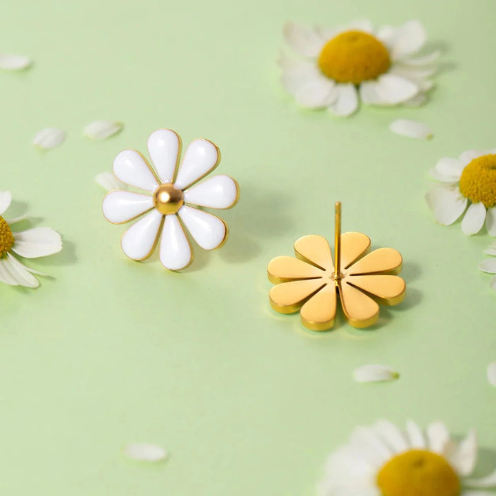 BowLift | 18k Dainty Daisy Floral Earrings