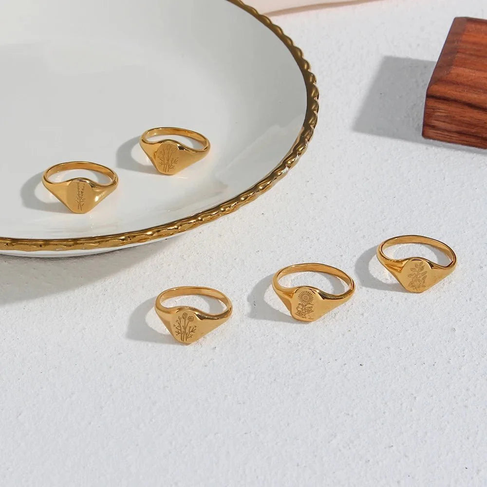 BowLift | 18k Dainty Floral Signet Rings