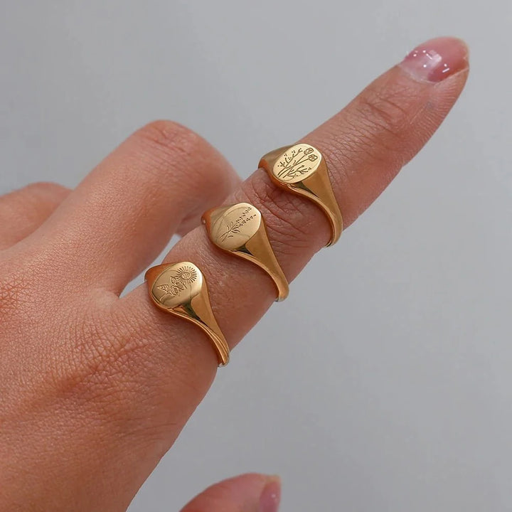 BowLift | 18k Dainty Floral Signet Rings