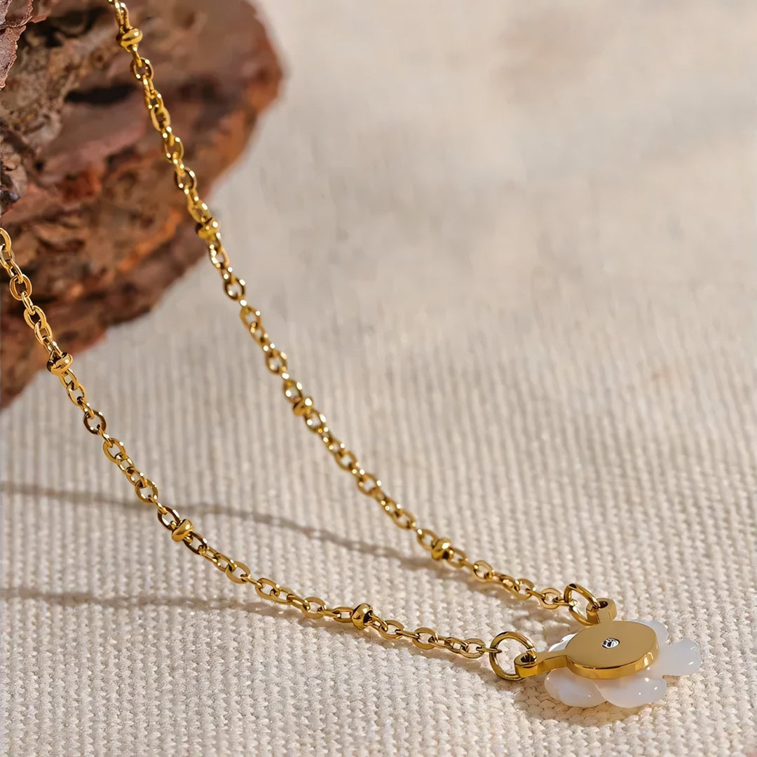 BowLift | 18k Dainty White Floral Necklace