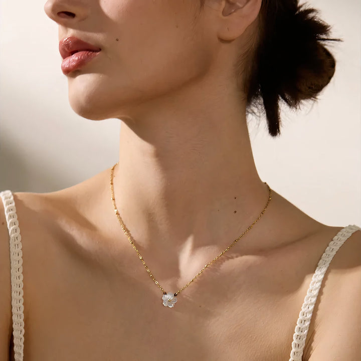 BowLift | 18k Dainty White Floral Necklace