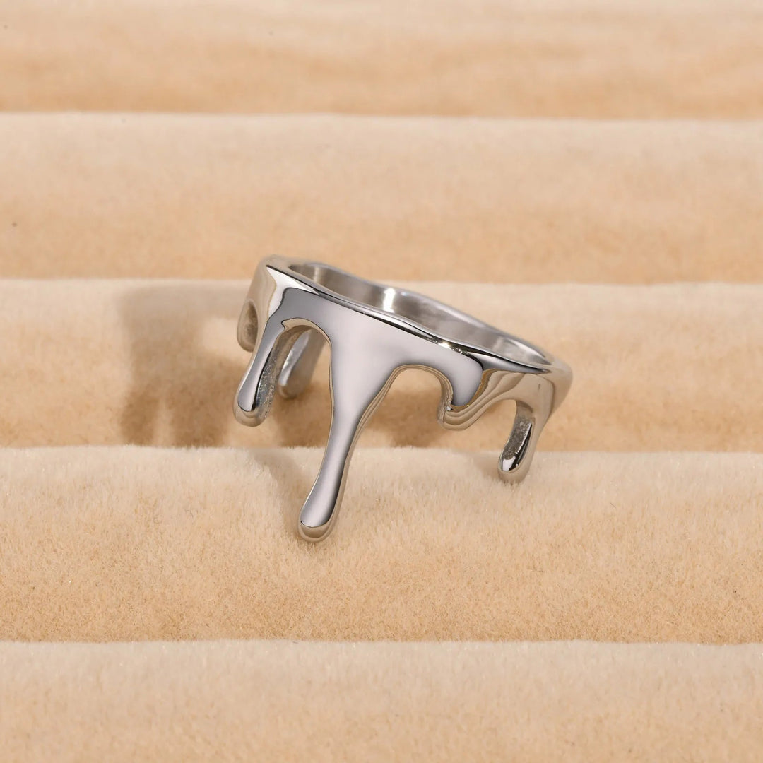 BowLift | 18k Minimal Melting Ring