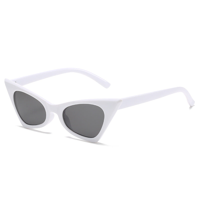 Women Cat Eye Sunglasses with Artistic Frame and UV Protection Bowlift