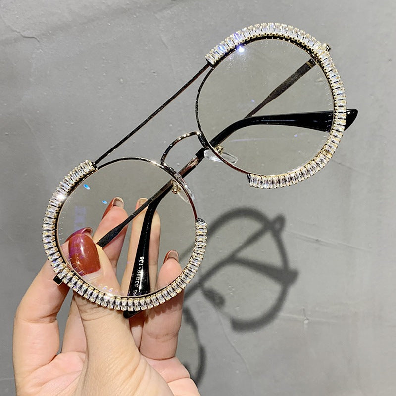 Ladies glamorous sunglasses with sparkling crystal frame Bowlift
