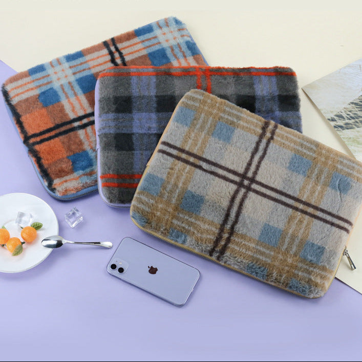 Reversible plush plaid and smooth neoprene laptop sleeve protective case Bowlift