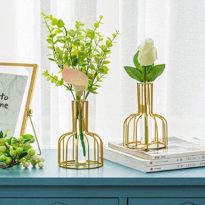 Gold Cage Vase Bowlift