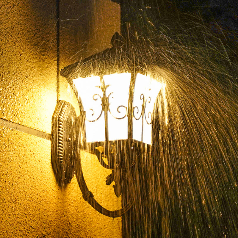 BowLift | Frosted Glass Curved Lantern Wall Light Traditional Terrace Small/Large Solar LED Wall Lamp in Black/Brass