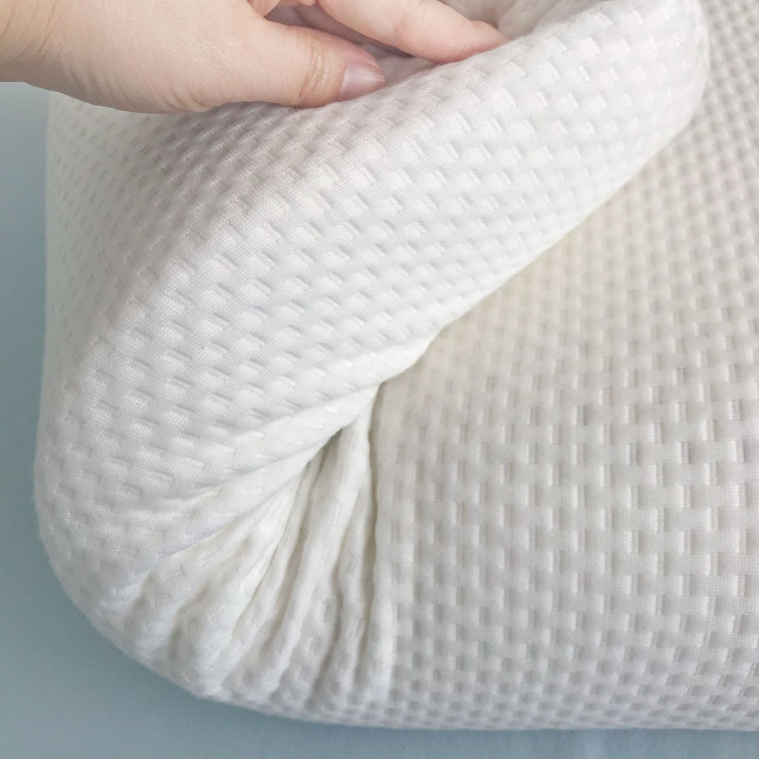 Women's ergonomic comfort pillow Bowlift