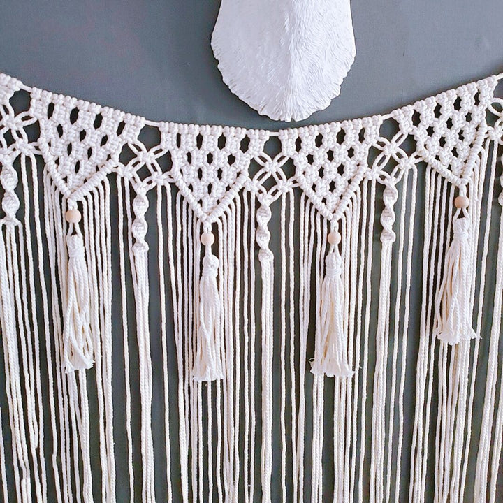 Decorative Macramé Bowlift