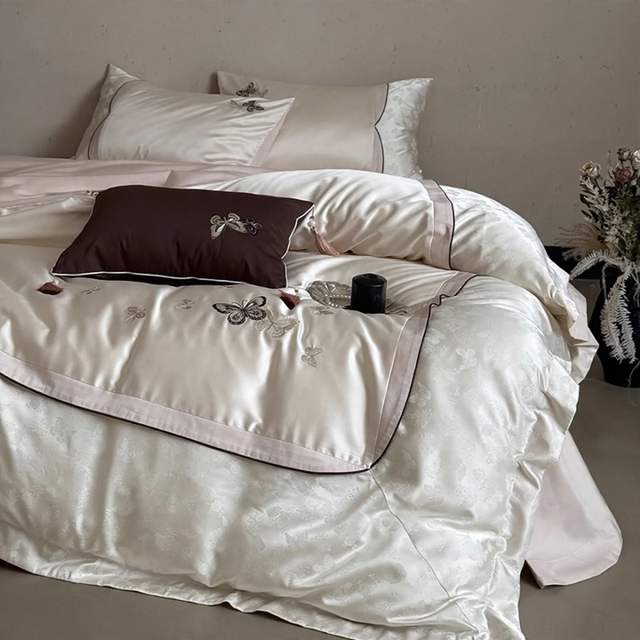 Bedding set with embroidery, long-staple cotton, 4-piece