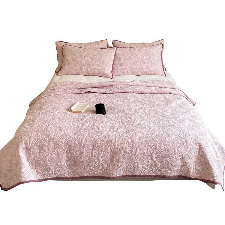 Cotton bedspread, quilted, with floral pattern