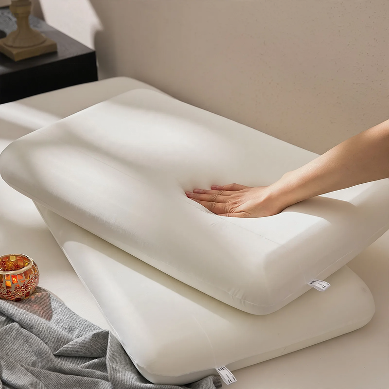 Viscoelastic pillow with memory foam
