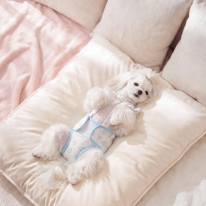 Adjustable hygiene diapers with Velcro closure
