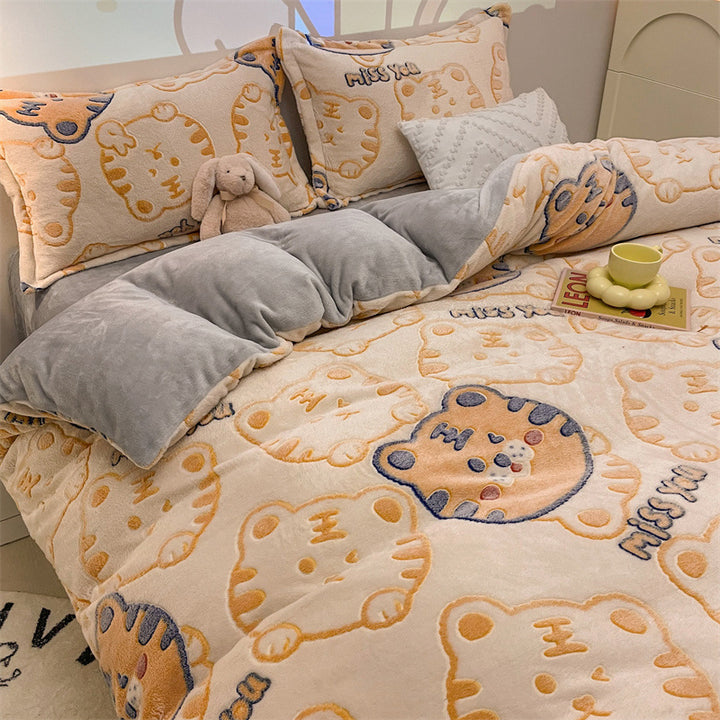 Duvet cover with fleece lining, cartoon design