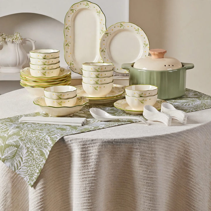 Porcelain Dinnerware Set with Gold Rim, Luxury Design