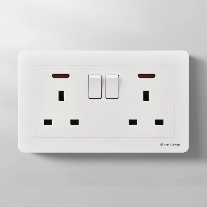 Socket 16A European standard with USB
