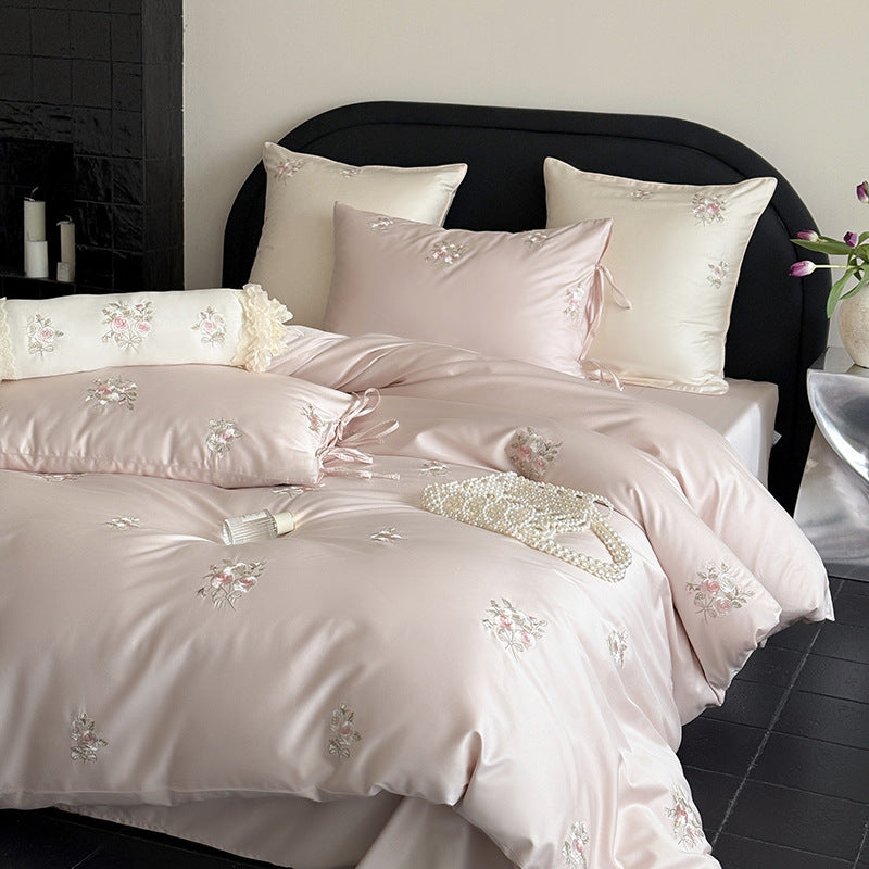 Long-staple cotton bedding with rose embroidery