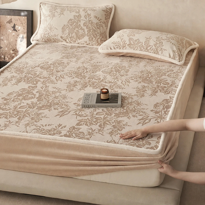 Milk fiber fitted sheet with floral pattern