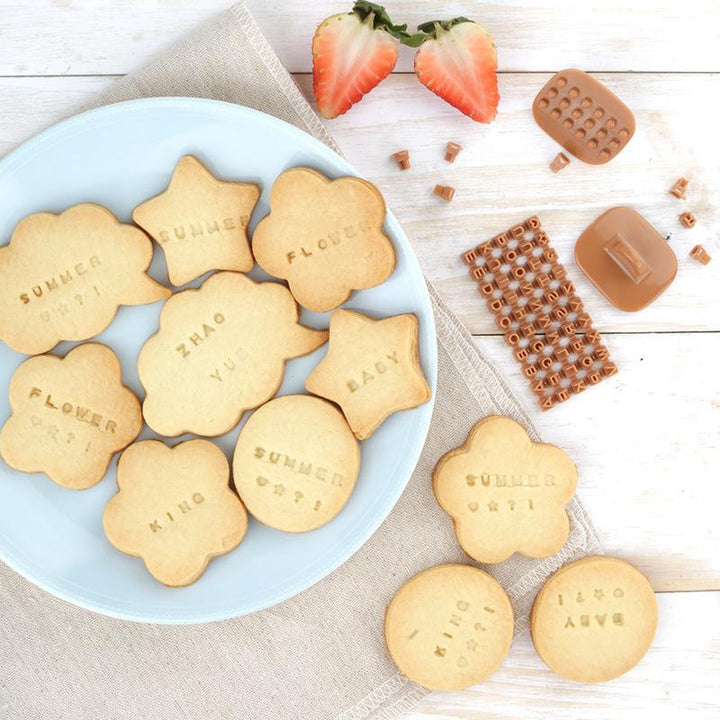 BowLift | English Alphabet Cookie Cutter