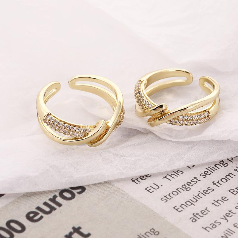 BowLift | Vintage gold-plated adjustable ring