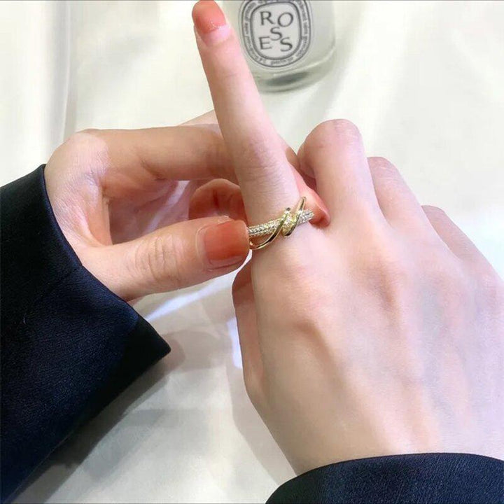 BowLift | Vintage gold-plated adjustable ring
