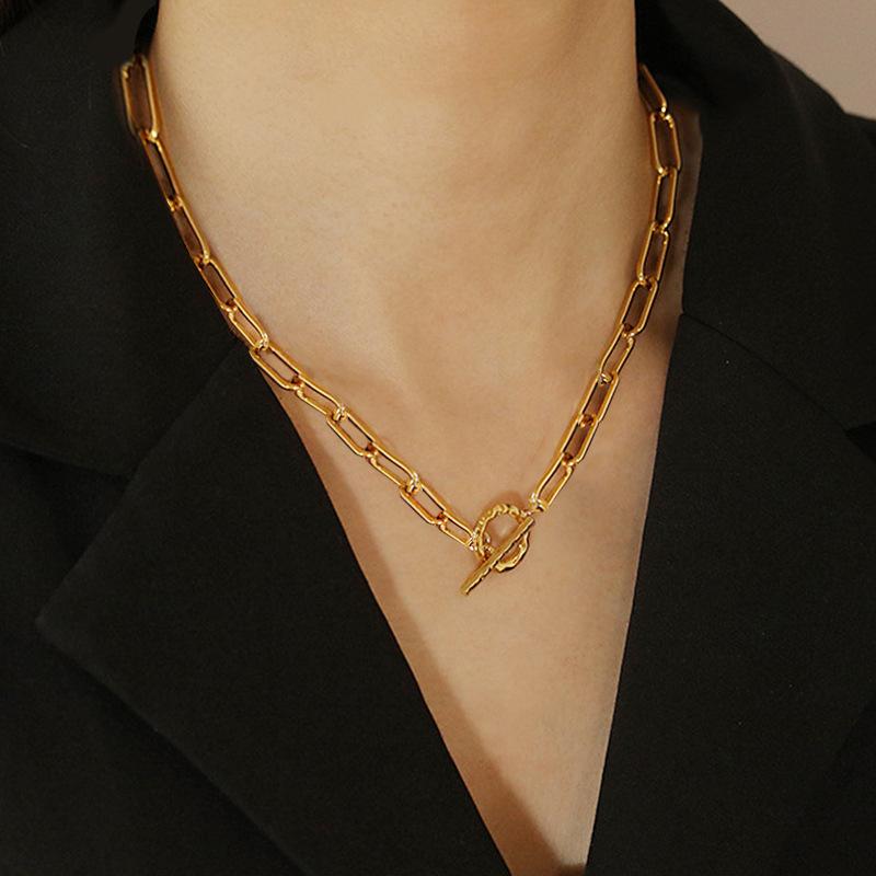 BowLift | Thick Chain Closure Necklace